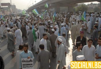 Ново напрежение в Пакистан след освобождаването на Имран Хан