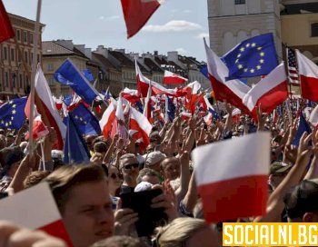 Мащабни протести в Полша против правителството